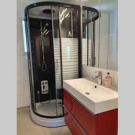 Hus Sentralt I Lofoten Apartment Leknes Ngoại thất bức ảnh