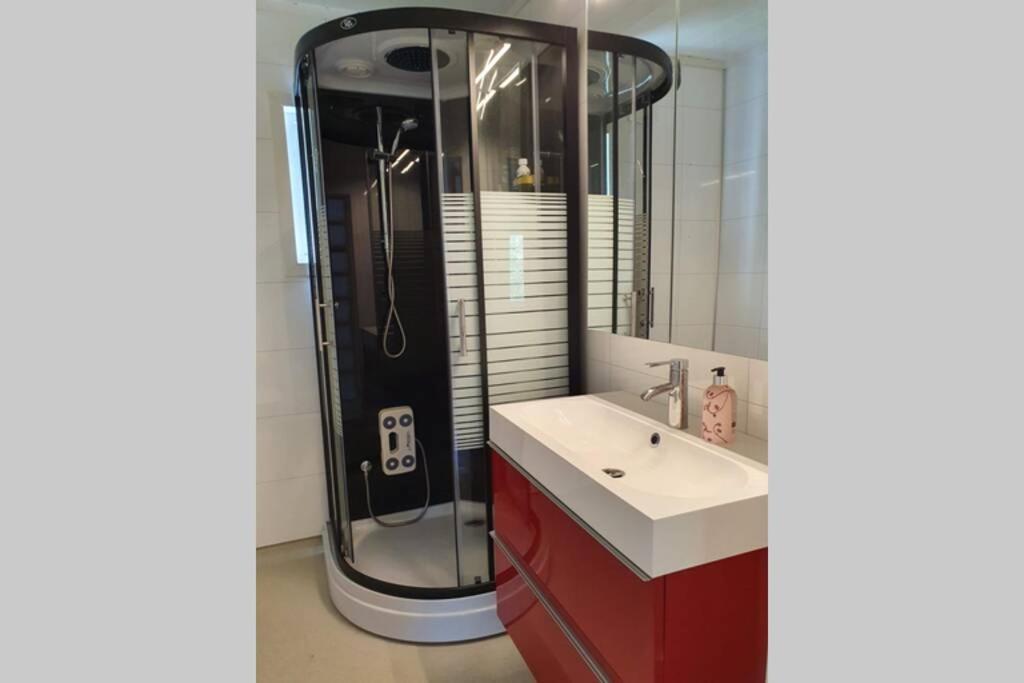 Hus Sentralt I Lofoten Apartment Leknes Ngoại thất bức ảnh