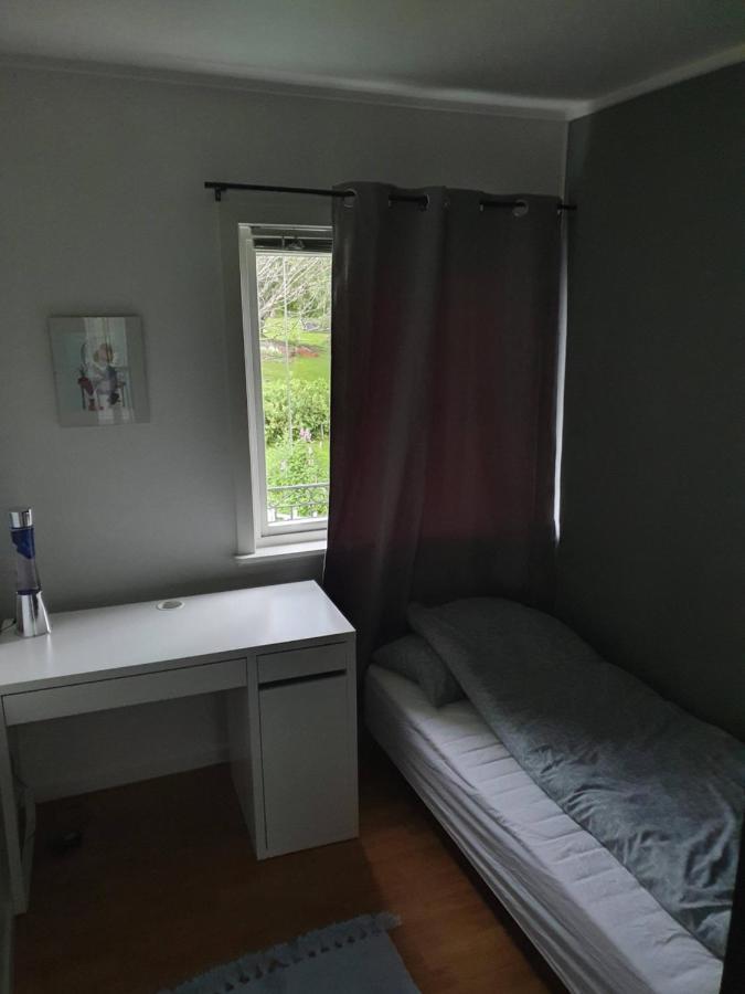 Hus Sentralt I Lofoten Apartment Leknes Ngoại thất bức ảnh