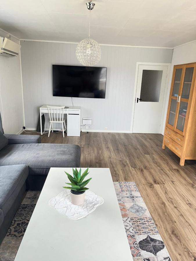 Hus Sentralt I Lofoten Apartment Leknes Ngoại thất bức ảnh