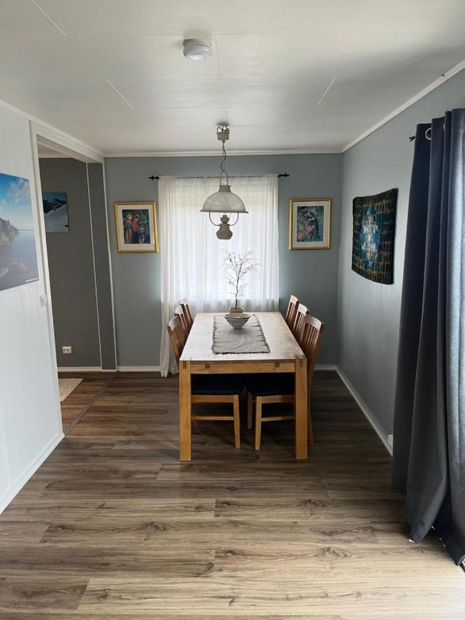 Hus Sentralt I Lofoten Apartment Leknes Ngoại thất bức ảnh