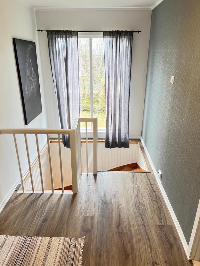 Hus Sentralt I Lofoten Apartment Leknes Ngoại thất bức ảnh